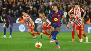 Raphinha scores penalty against Atletico Madrid, February 2026