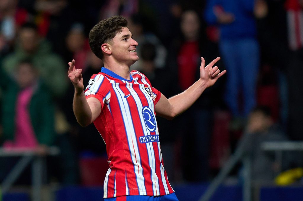 PSG in interested in Alvarez