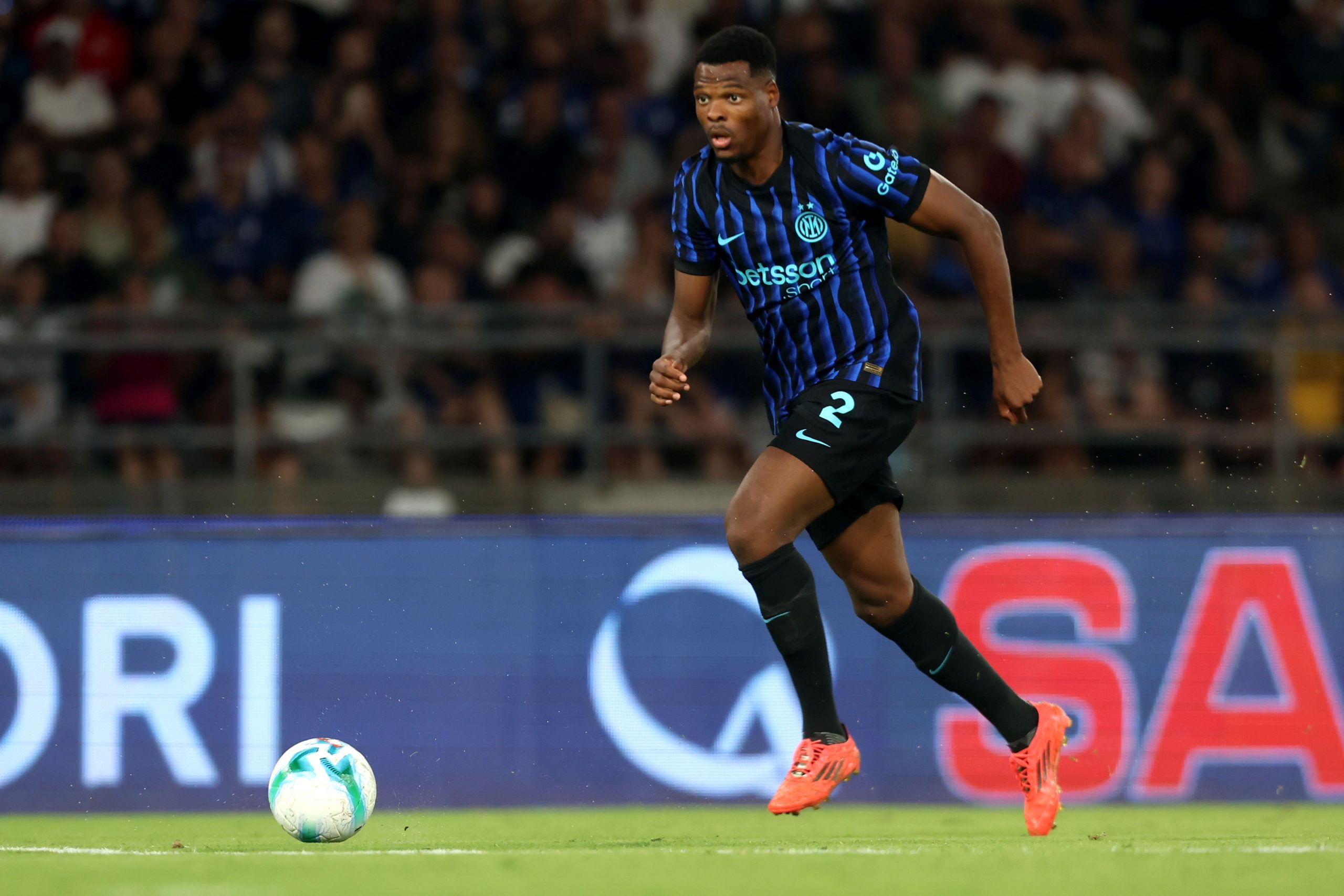 Real Madrid Transfer News: Denzel Dumfries Eyed as Jose Mourinho's First Signing - fanzword