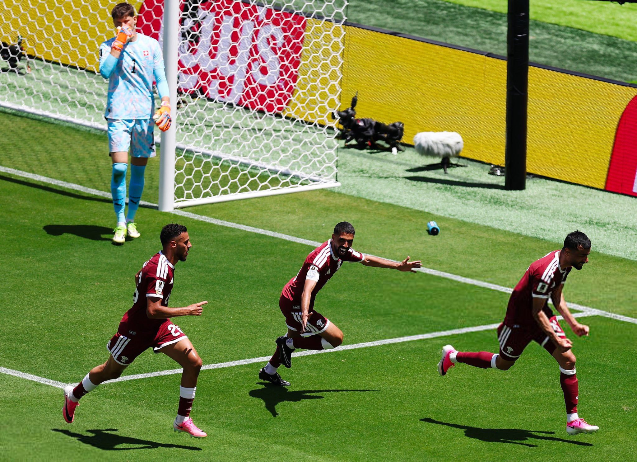 Qatar Secures First-Ever World Cup Point in Dramatic 1-1 Draw Against ...