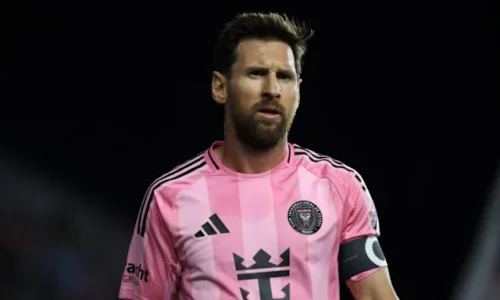 0a0d523304b49b5cc90b73f1c13e9784