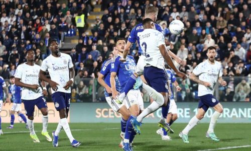 Denzel-Dumfries-third-goal-1024x685