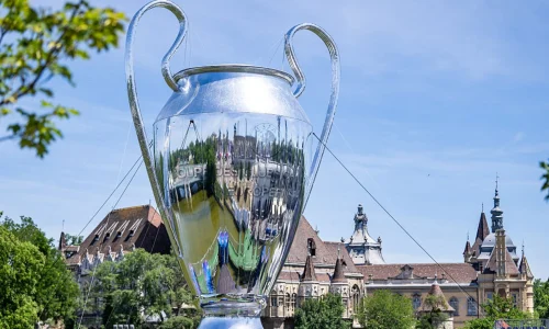 ucl-trophy